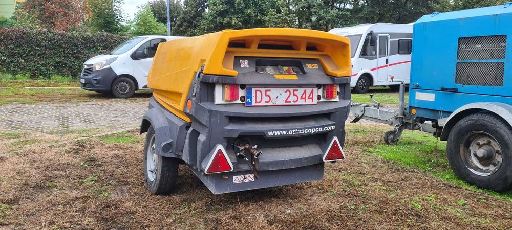 Kompresor śrubowy przewoźny Atlas Copco XAS67 3,6m3,7 bar 2015,600 mtg