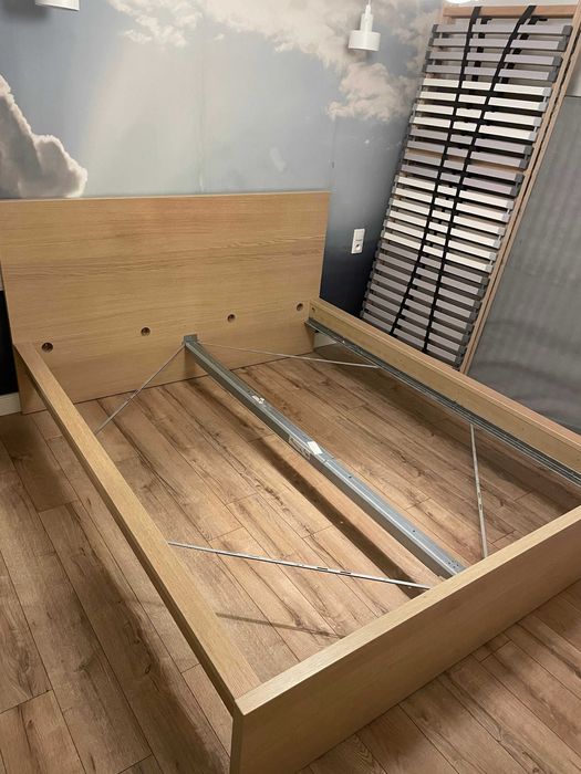 Łóżko Ikea 160x200 kompletne z materacem sprężynowym kieszonkowym