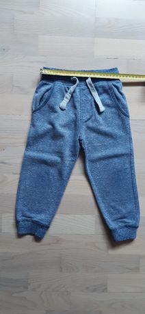 Spodnie dresowe 4 pary chłopięce 104