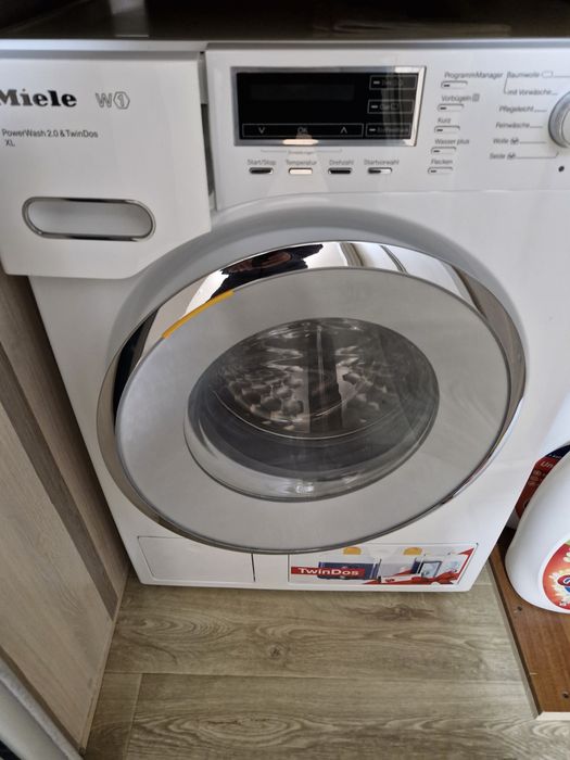 Продам пральну машину Miele WMМ 122 WPS