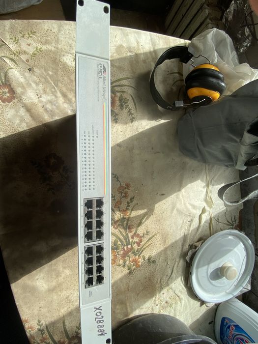 Свич Комутатор, свич allied telesis at-fs716