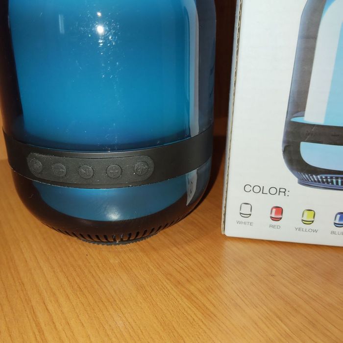 Якісна блютуз колонка нічник з Fm радіо та підсвіткою