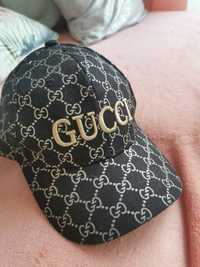 Czapka Gucci czarna złote elementy