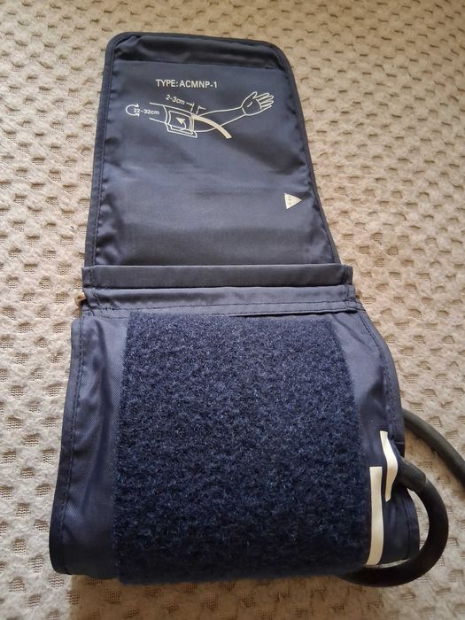 Ciśnieniomierz AEG
BMG 4907 + rękaw - mało używany