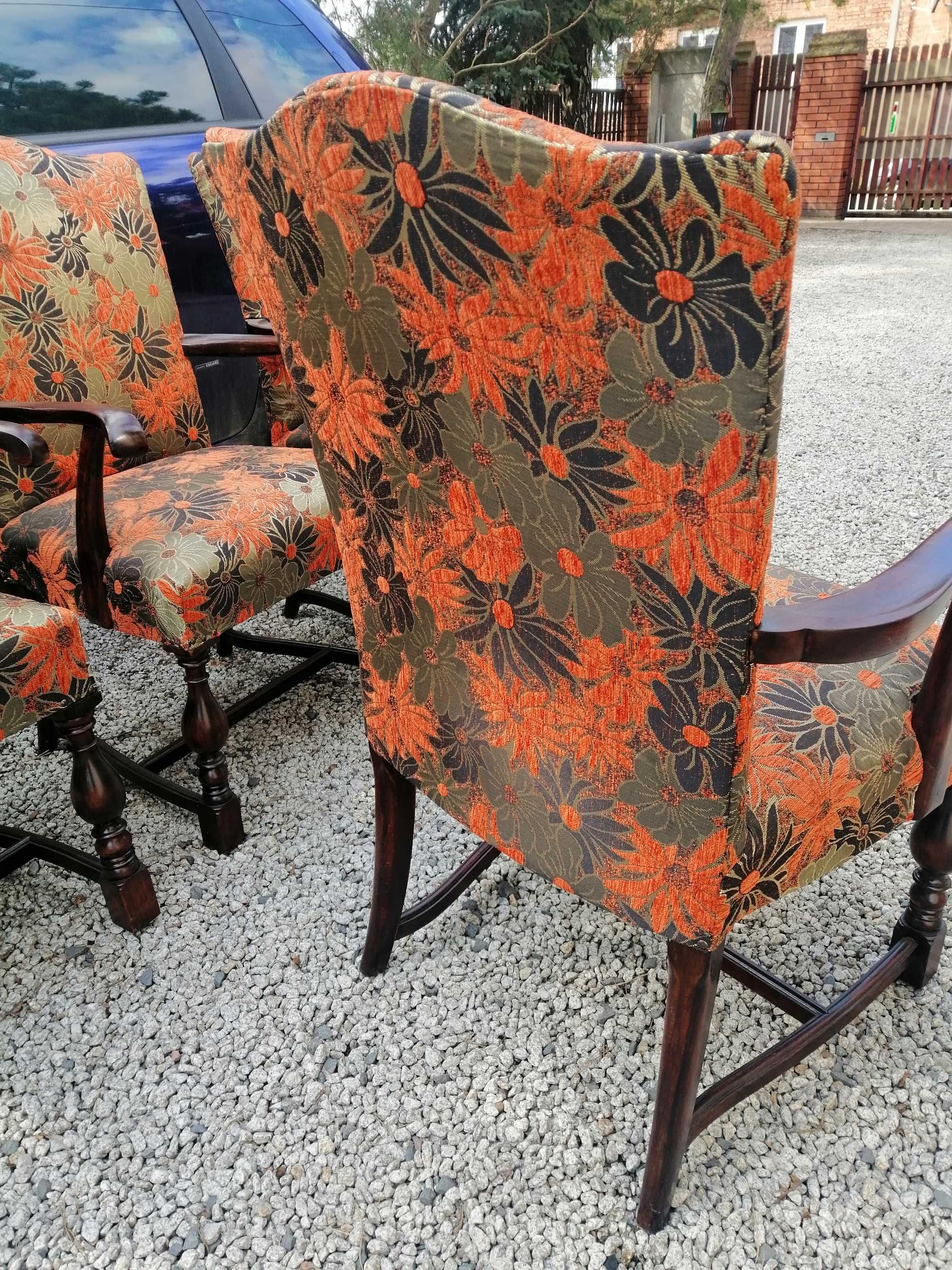 Duże krzesła 100 letnie po renowacji z podłokietnikami komplet
