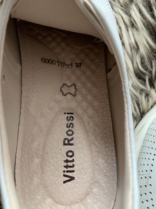 Кросівки  Vitto Rossi 37
