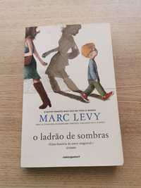 Livro "O Ladrão de Sombras" Marc Levy