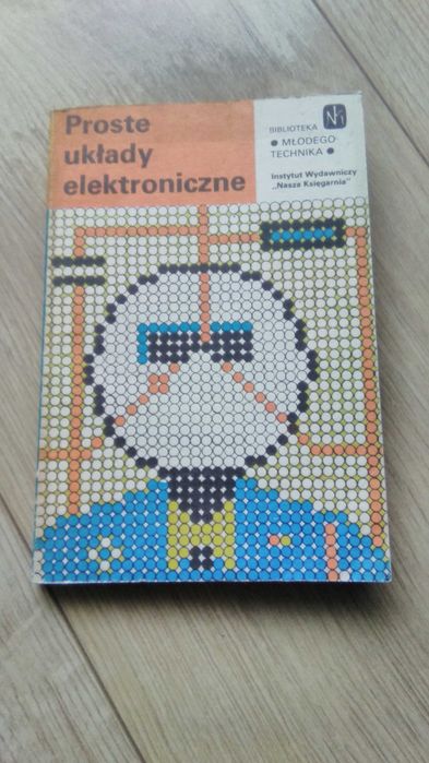 Proste układy elektroniczne książka