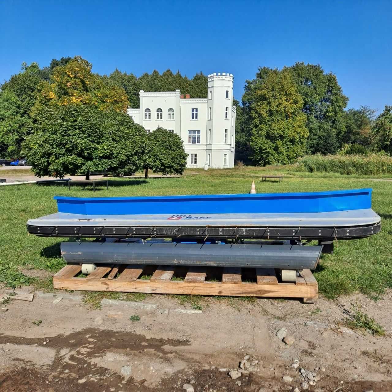 Grabie z obrotową hydrauliką Brielmaier typ Hill Rake BM 250