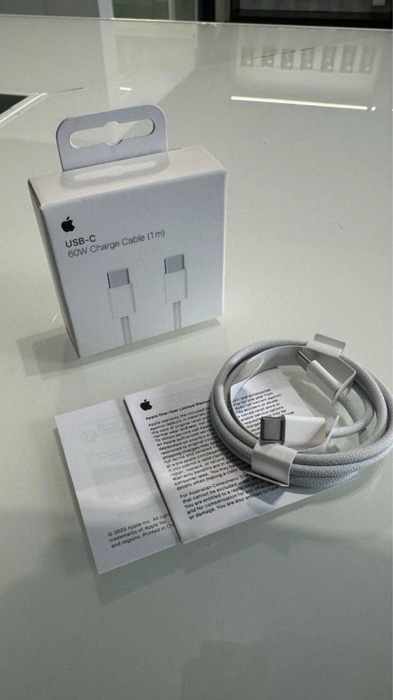 Zestaw Oryginalna Kostka 35 W+ Oryginalny Kabel Usb -C Usb -C 1 M