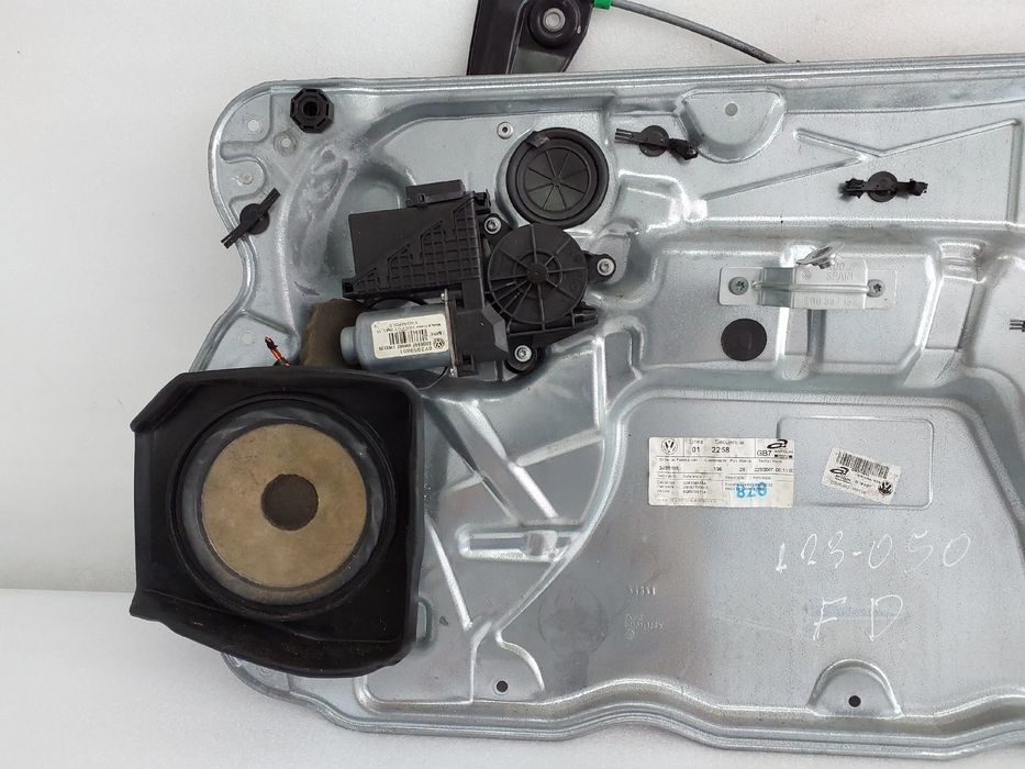 Elevador vidros frente direito VOLKSWAGEN Polo (9N)