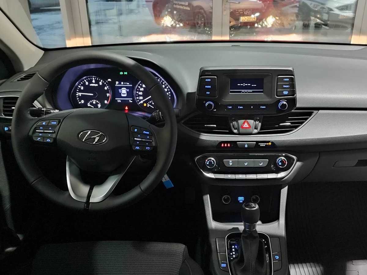 Wynajem samochodu długoterminowy Hyundai i30 SW 1.5 tGDI120 KM automat