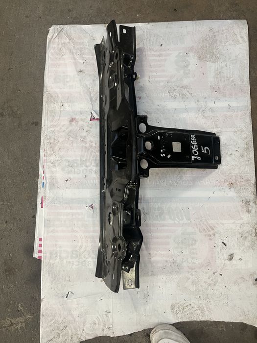 pas przedni wzmocnienie Dacia, Jogger