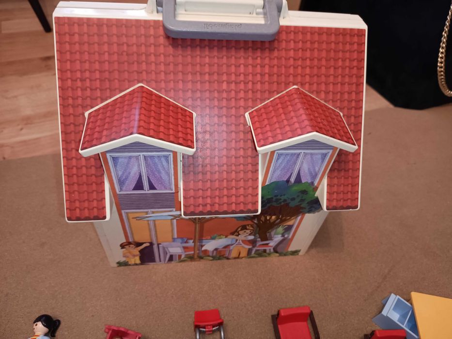 Domek Playmobil z wyposażeniem