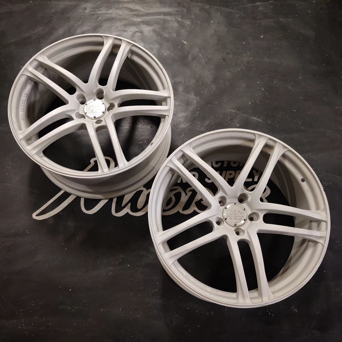 Felgi para AVS Model T5 20x9J 5x114,3 JDM Advan