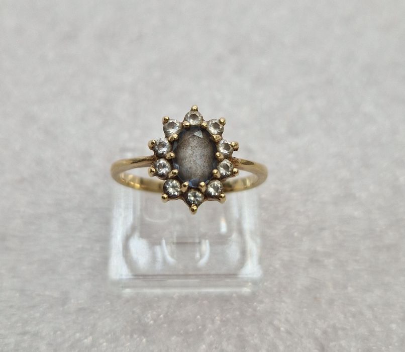 Piękny pierścionek z cyrkoniami używany PR 585 rozm 16