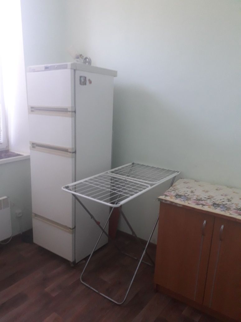 Продам квартиру на Полтавской в доме где авто 2000