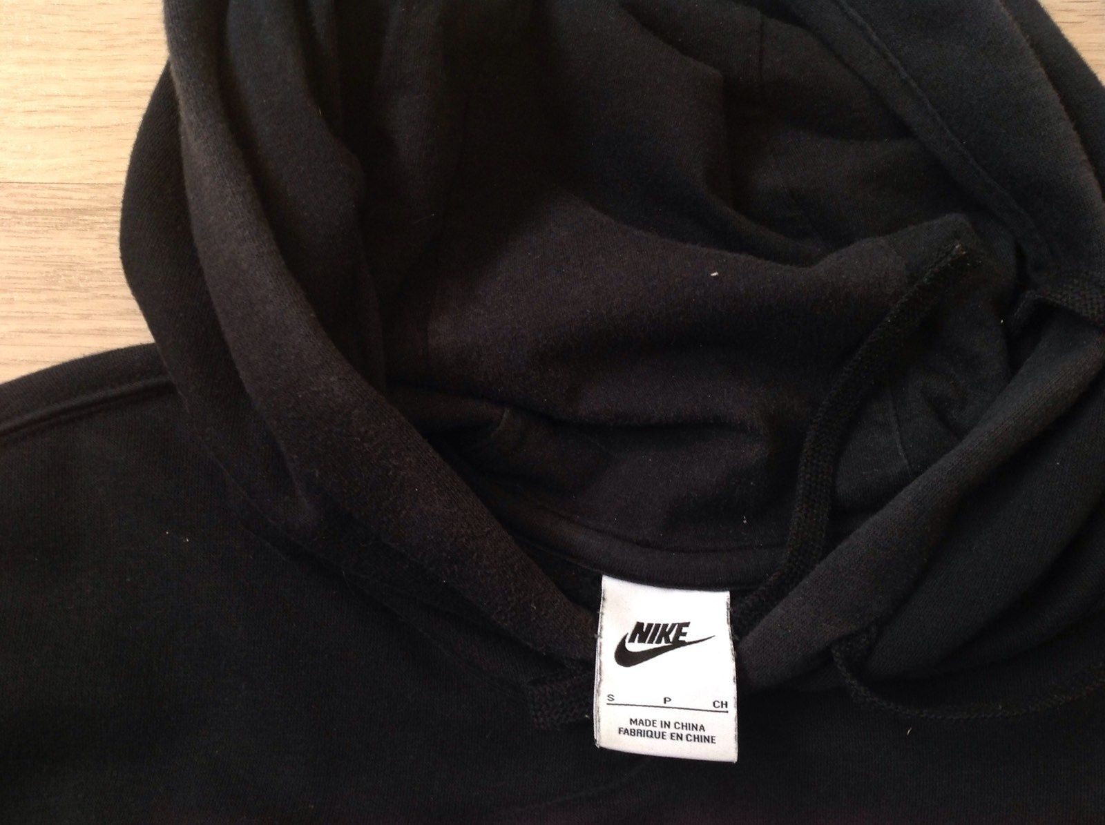 Продам спортивный костюм Nike в идеальном состоянии, оригинал,размер S