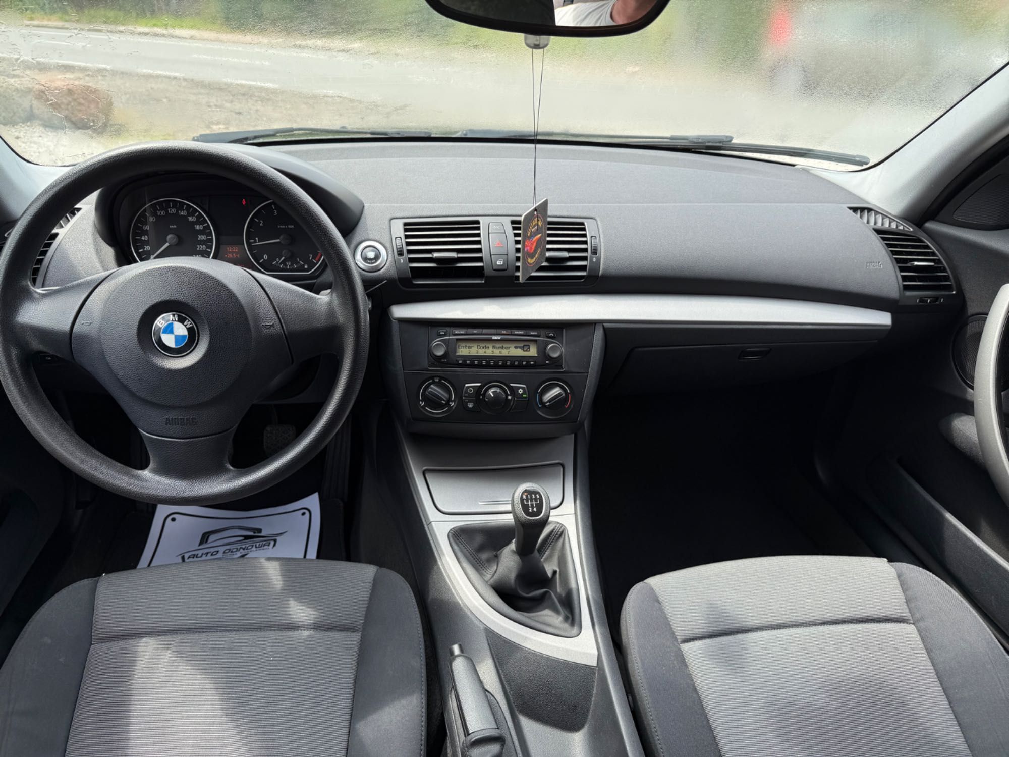 Bmw seria 1 z 2006 Roku Nowy Rorzad i Nowy Olej Alu 2 tylko 157000 tys