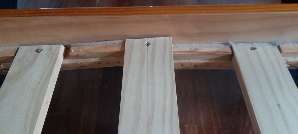 Camas de solteiro (leve 2, pague 1)