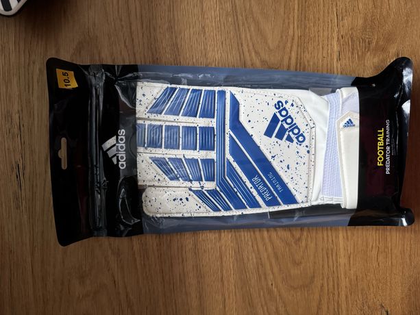 Rękawice bramkarskie adidas predator