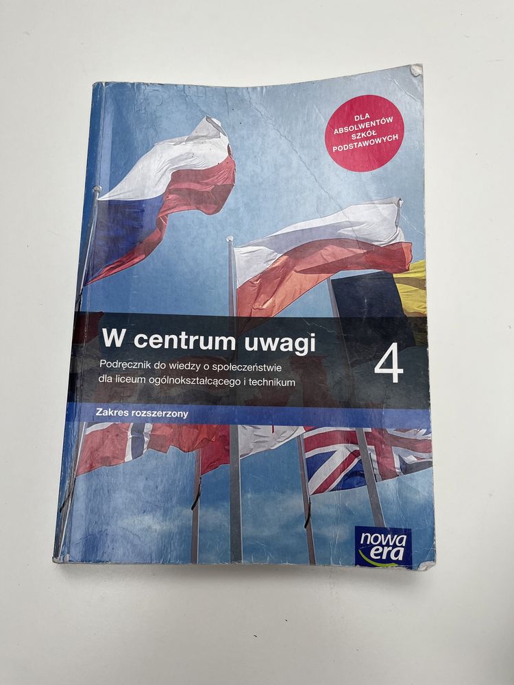 Podręcznik WOS 4 klasa - W centrum uwagi - Nowa Era