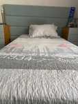 Cama elevatória com colchão