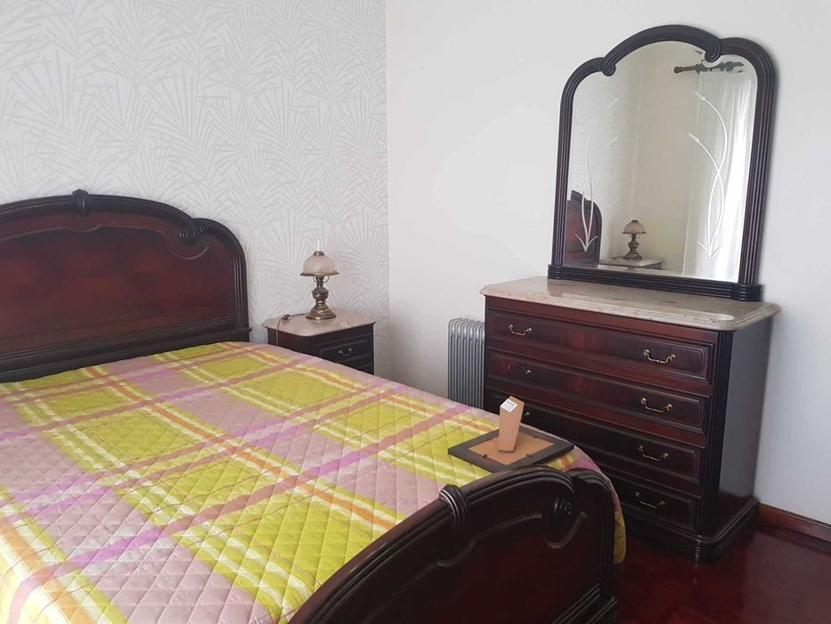 Mobilia de Quarto de Casal Completa