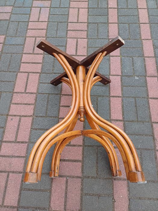 Podstawa z giętego drewna do stolika Thonet
