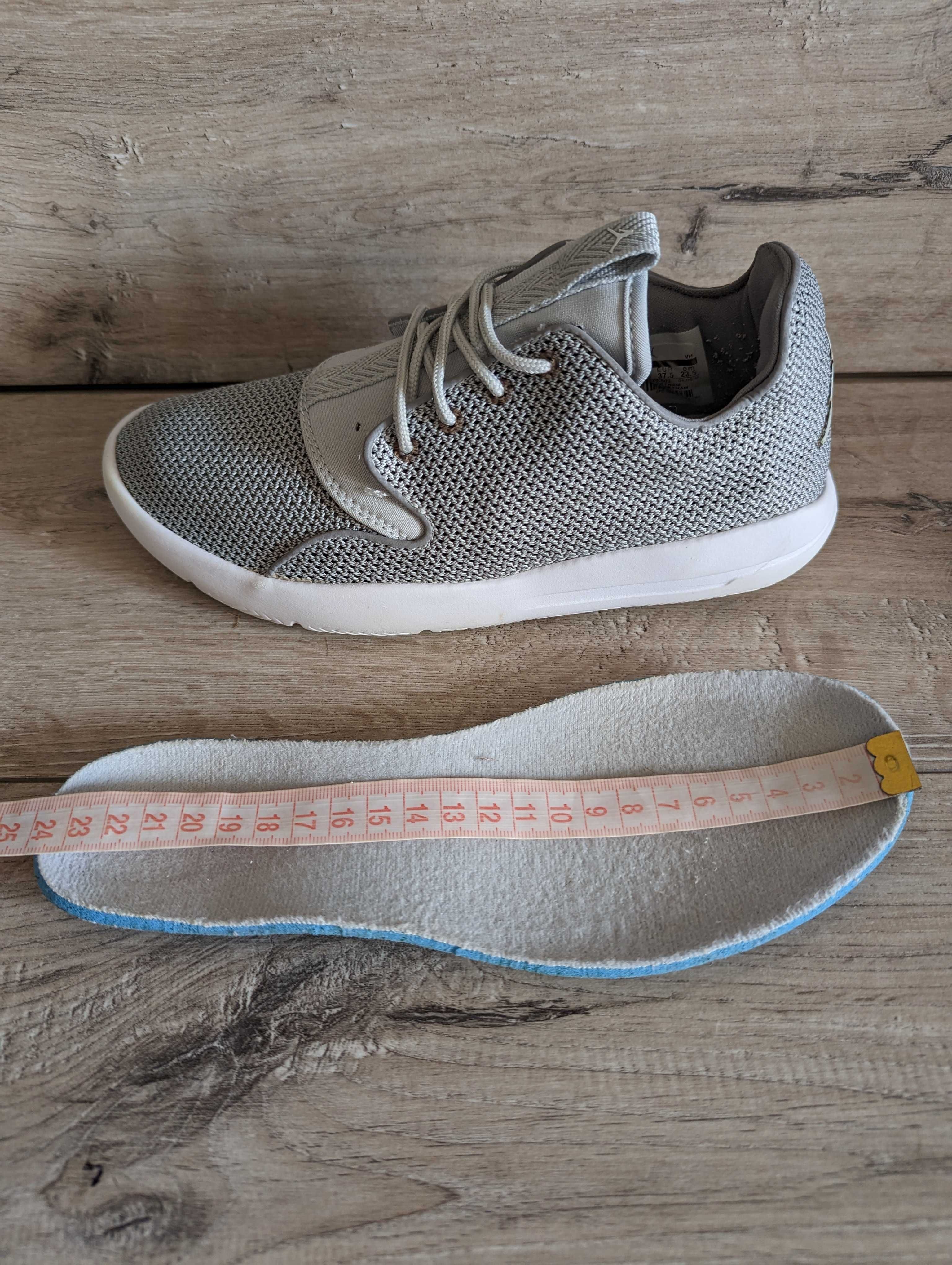 Подростковые  кроссовки б/у Найк Nike Air Jordan Eclipse 37.5 р 24 см