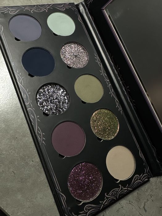 Shellwe Makeup paleta cieni do powiek Somber Garden