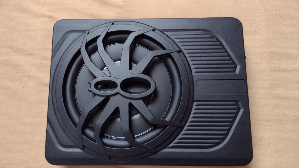 Subwoofer aktywny pod fotel głośnik 25cm car audio RGB