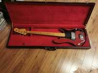 Gitara basowa Hondo 2
