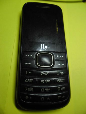 Мобильный телефон FLY DS103D