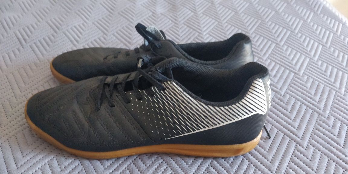 Sapatilhas Kipsta Futsal