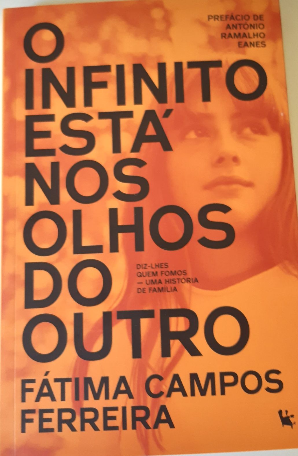 Livro "O infinito está nos olhos do outro"