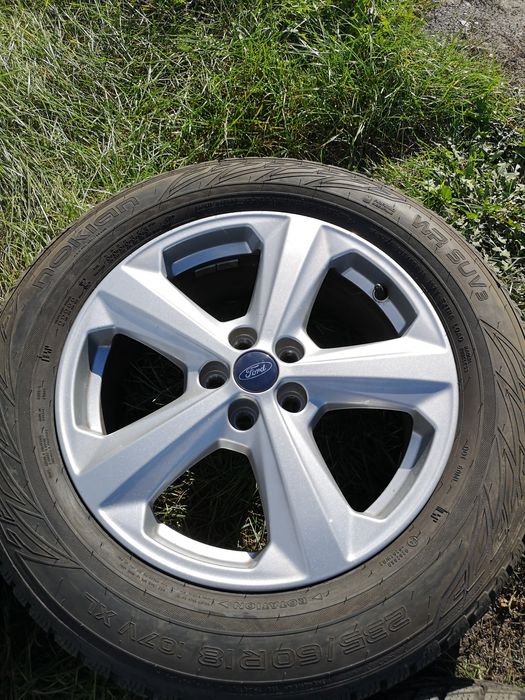 Komplet kół zimowych 5x108 Ford Volvo 235/60/18 Nokian