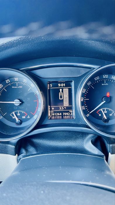 Skoda superb 2.0 parktronic el. Bagaznik hak