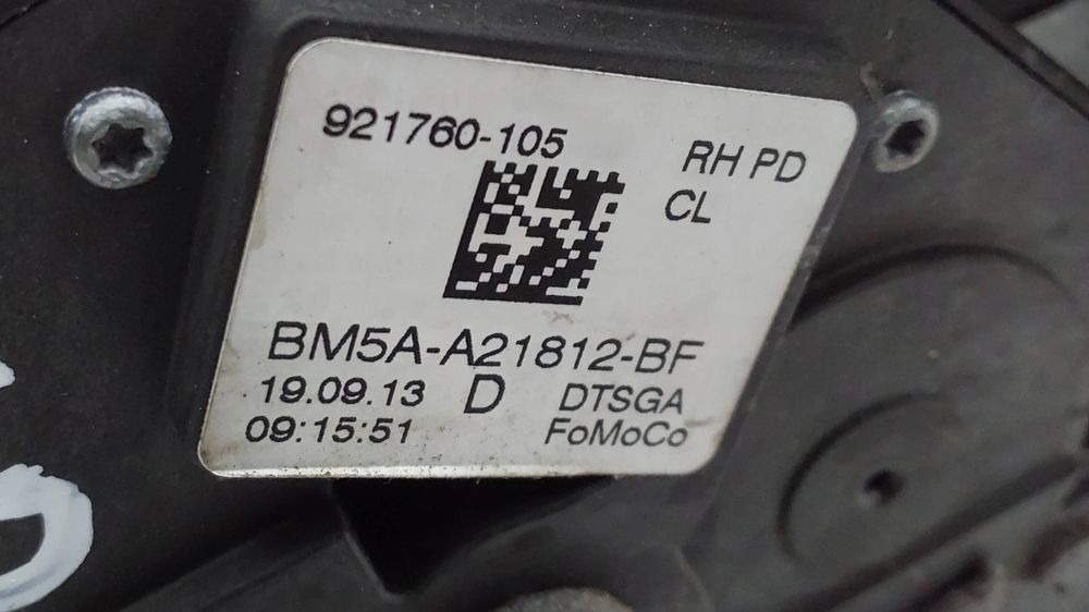 Fechadura / fecho porta frente direito FORD Focus III