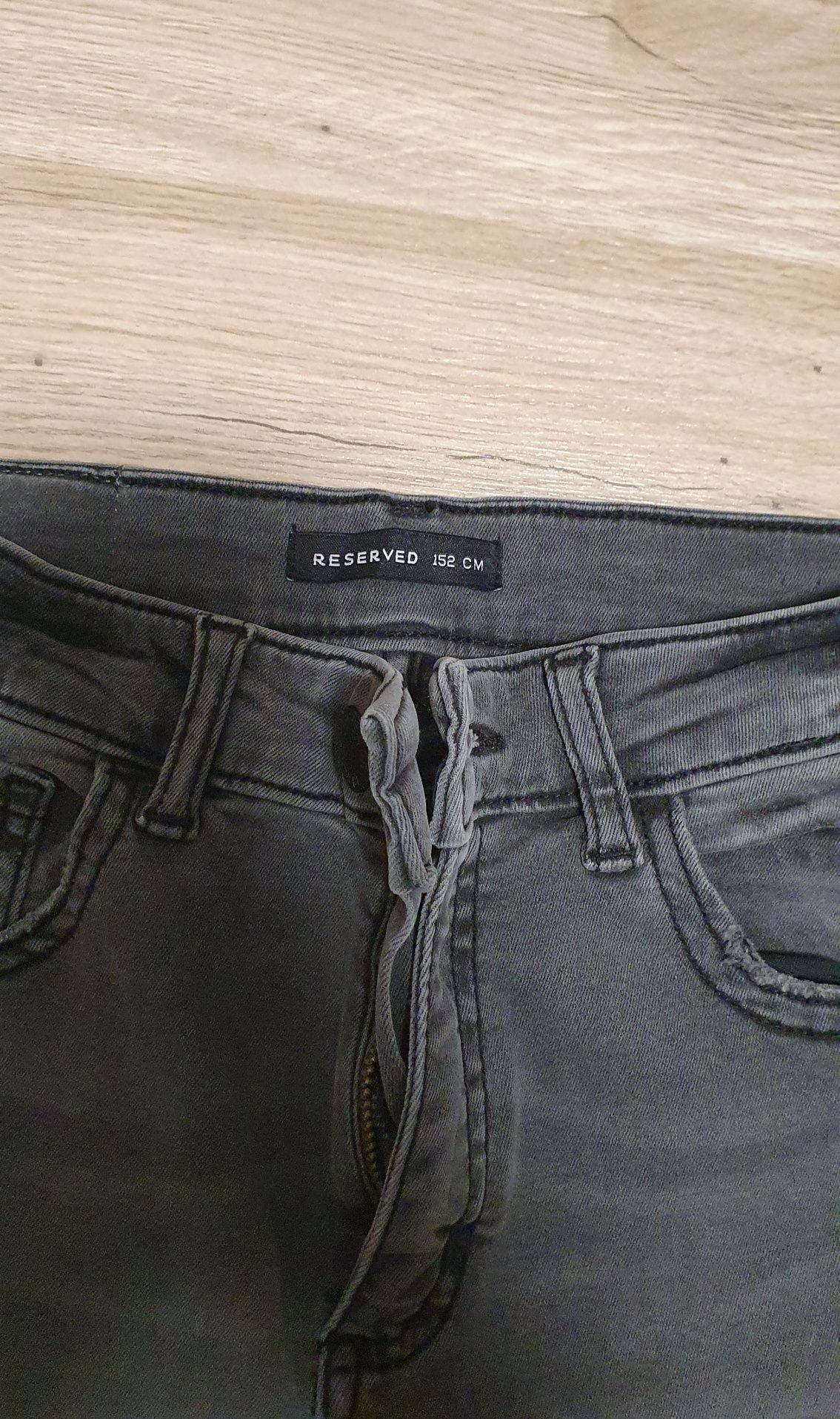Spodnie jeans Reserved 152