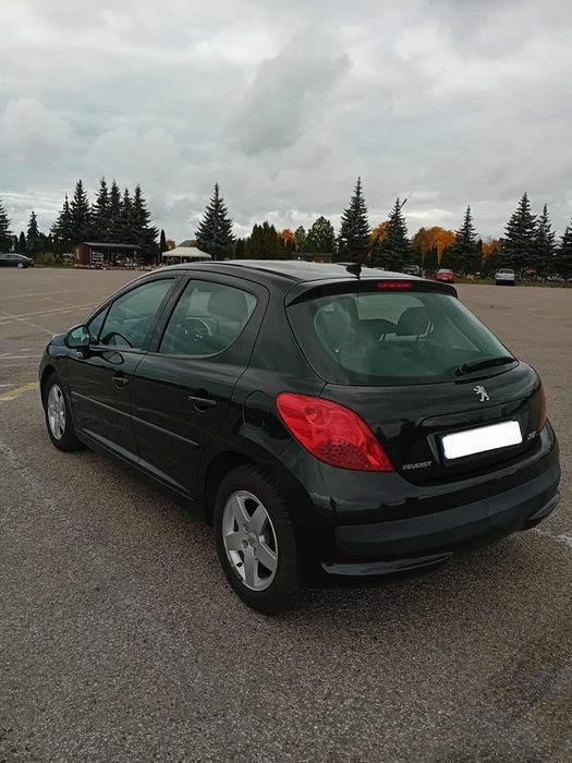 Peugeot 207, 1.4 benzyna