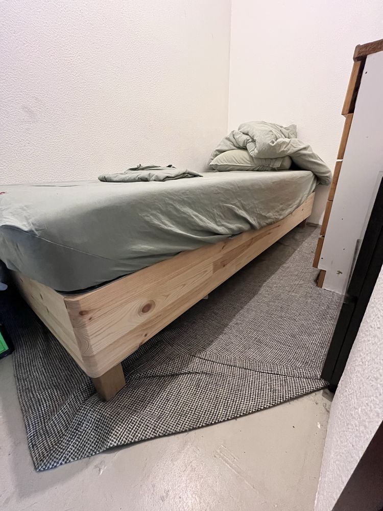 Cama Solteiro Ikea nova
