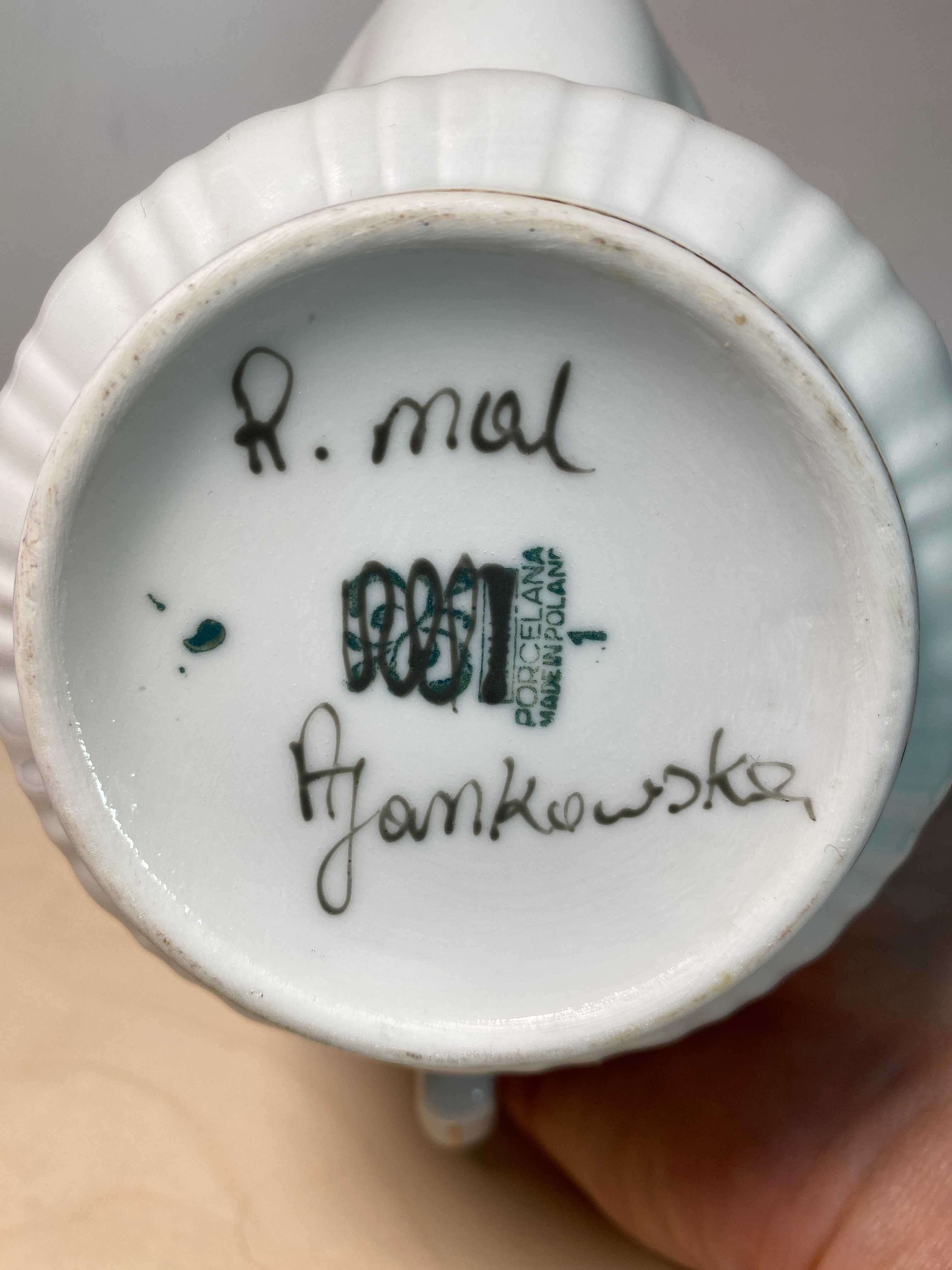 Dzbanek porcelana Wawel - motyw kwiatowy