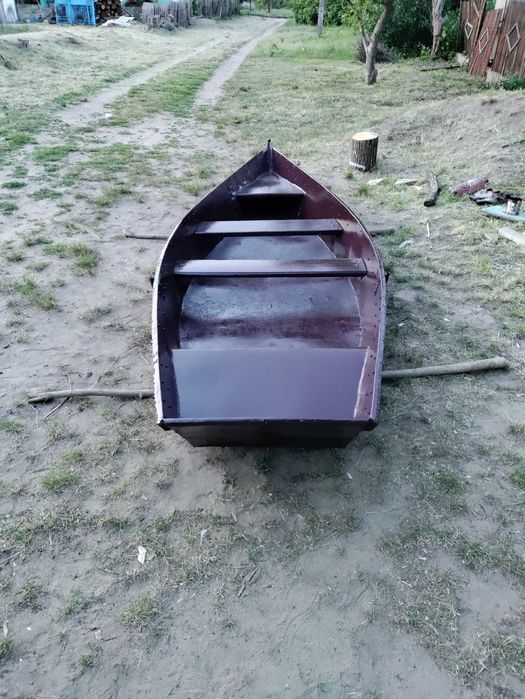 Продам залізну лодку