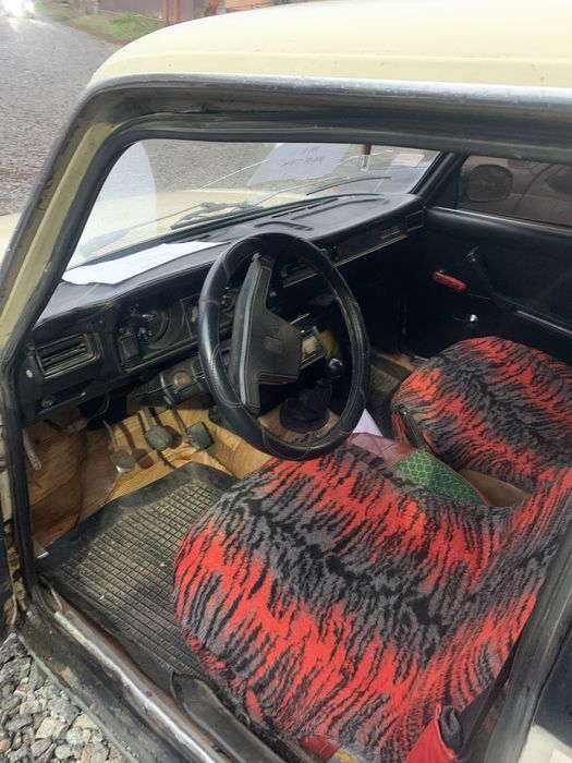 Ваз 2105 сів і поїхав