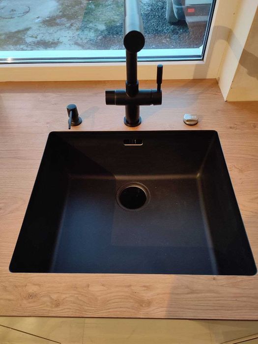 Kuchnie i meble na wymiar, montaż blatów kuchennych HPL