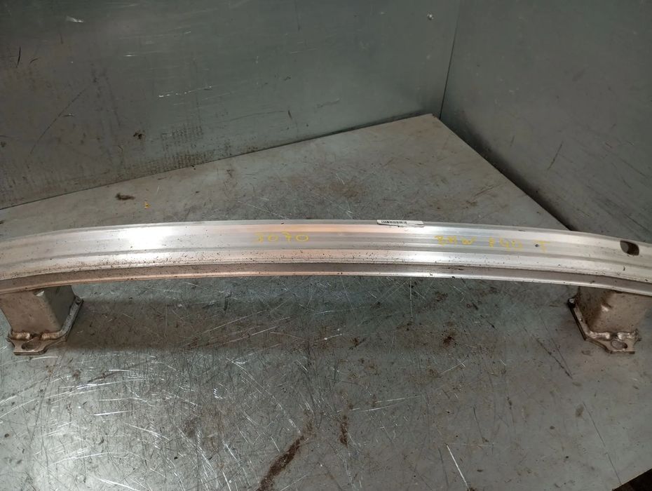 Reforço pára-choques trás BMW 1 (F40)