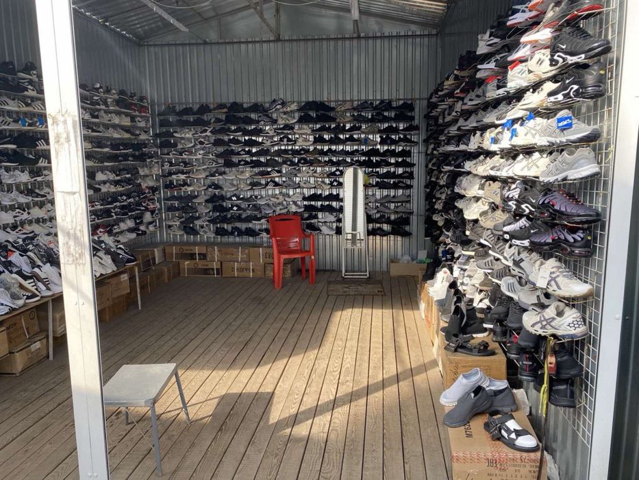 Контейнер на центральному базарі