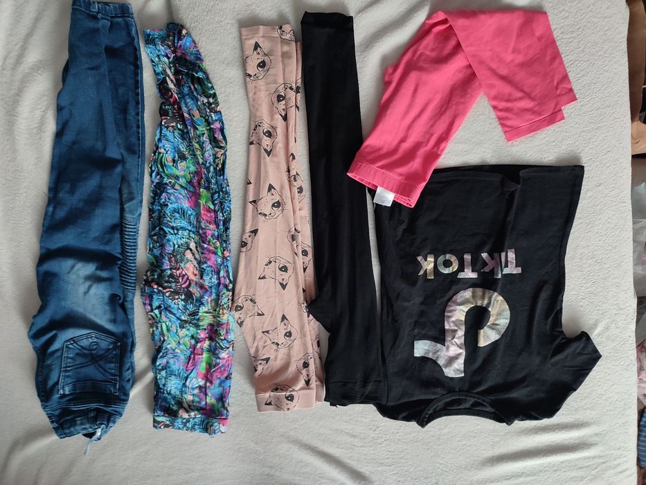 Zestaw legginsów, spodnie dżinsowe rozmiar 122-128