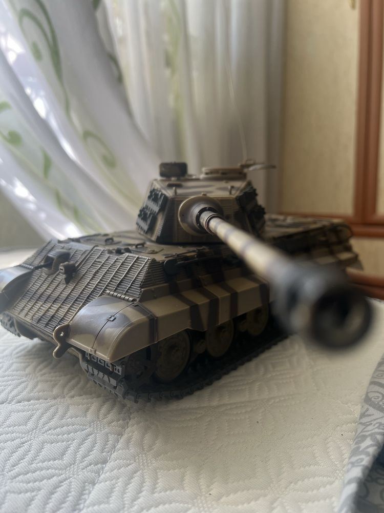 Танк на радіокеруванні Tiger II King Tiger Forces of Valor